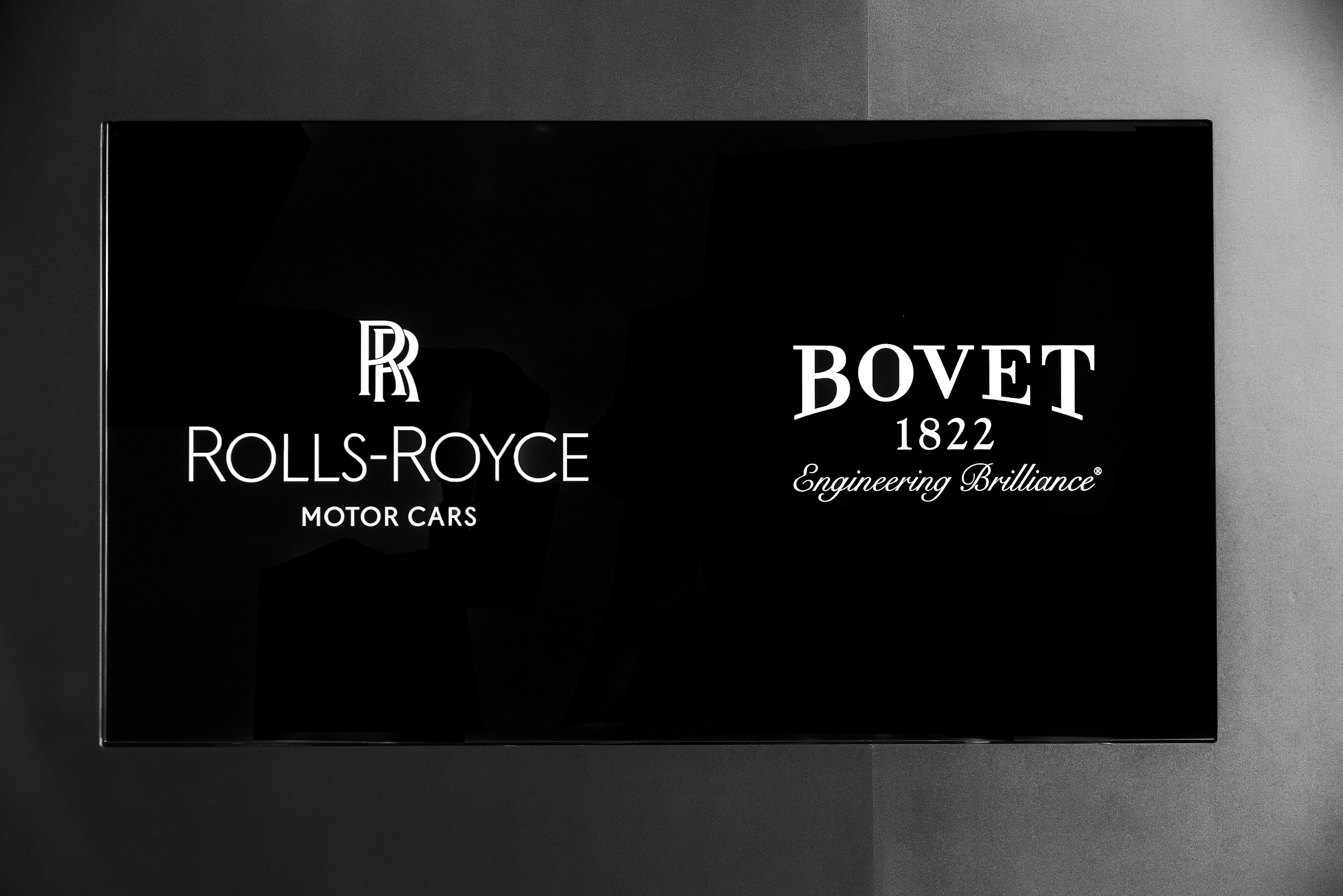 S&S Group tổ chức sự kiện triển lãm cặp đồng hồ Bovet 1822 trên tác phẩm Rolls-Royce Boat Tail